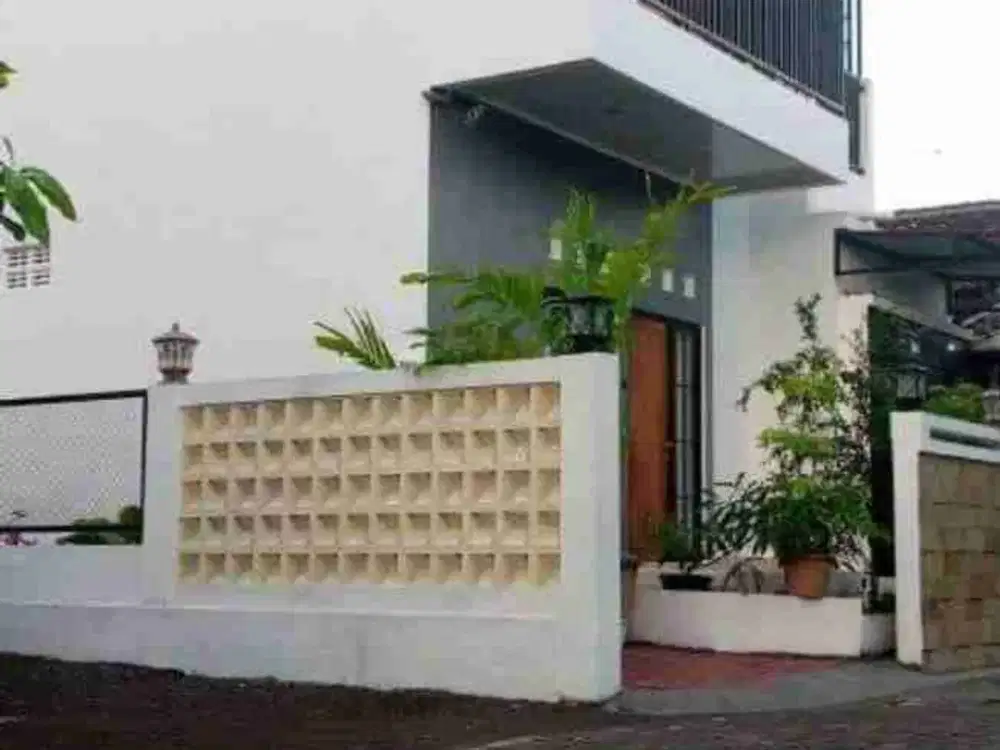 Dikontrakkan Rumah full furnished Di Seputaran jl Kaliurang km 7,5