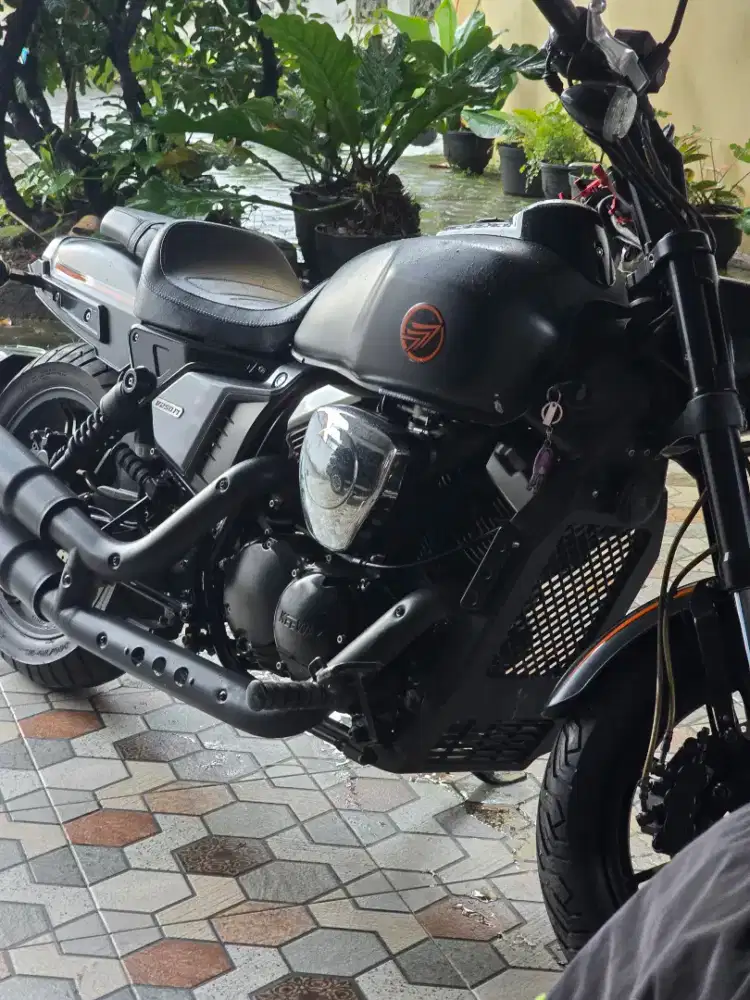 Jual KEEWAY V250FI Motor Hobby/Weekend Santai