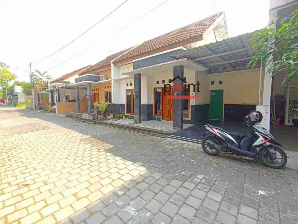Rumah Cantik Siap Huni di Perum Cluster. Jalan Raya GagakSipat dekat BandaraSOLO