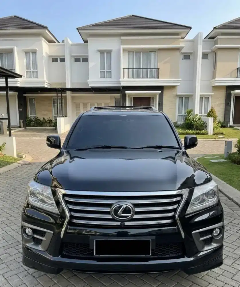 Lexus LX 5.7 570 Sport BENSIN AT 2014
