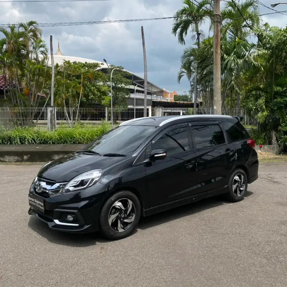 Km 50rb honda mobilio RS matic hitam 2015 full orisinil surabaya