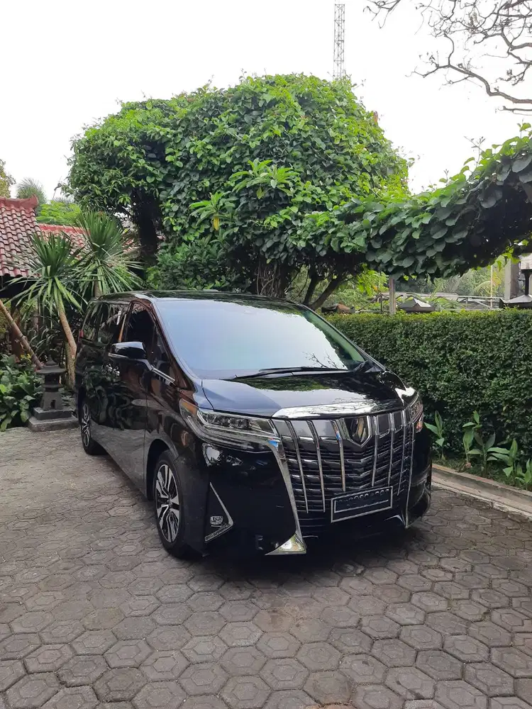 Alphard 2021 Tipe G. Asuransi All Risk hingga Oktober