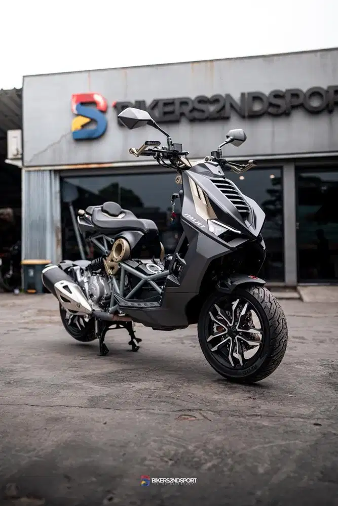 DRAGSTER ITALJET zx r6