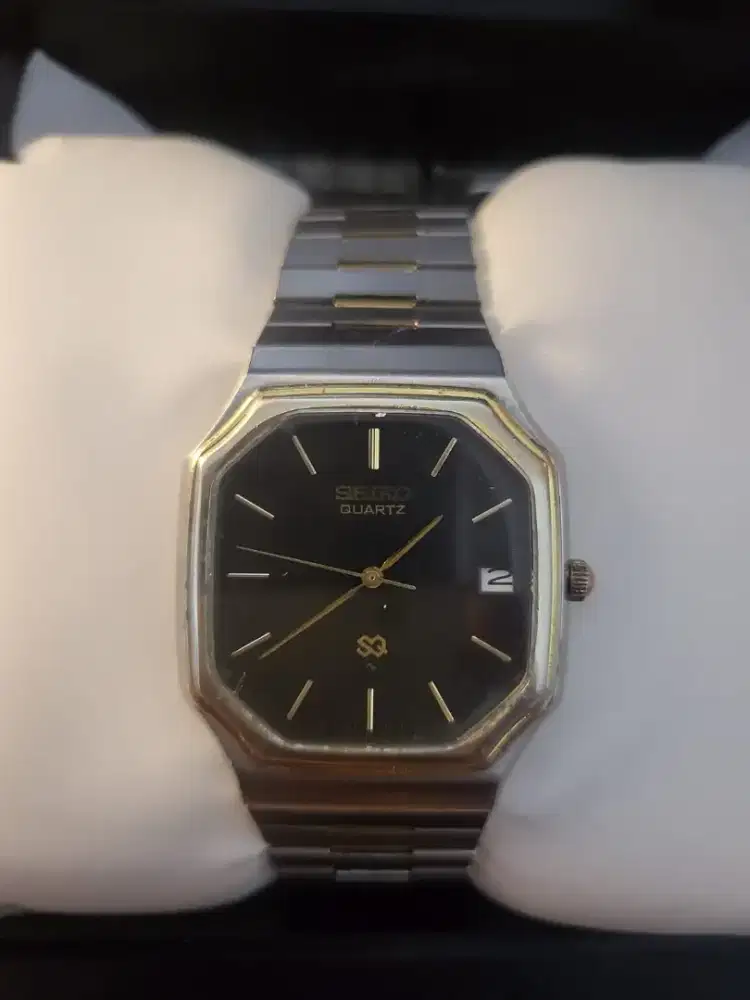 Seiko SQ 6922 Made in the 1980s