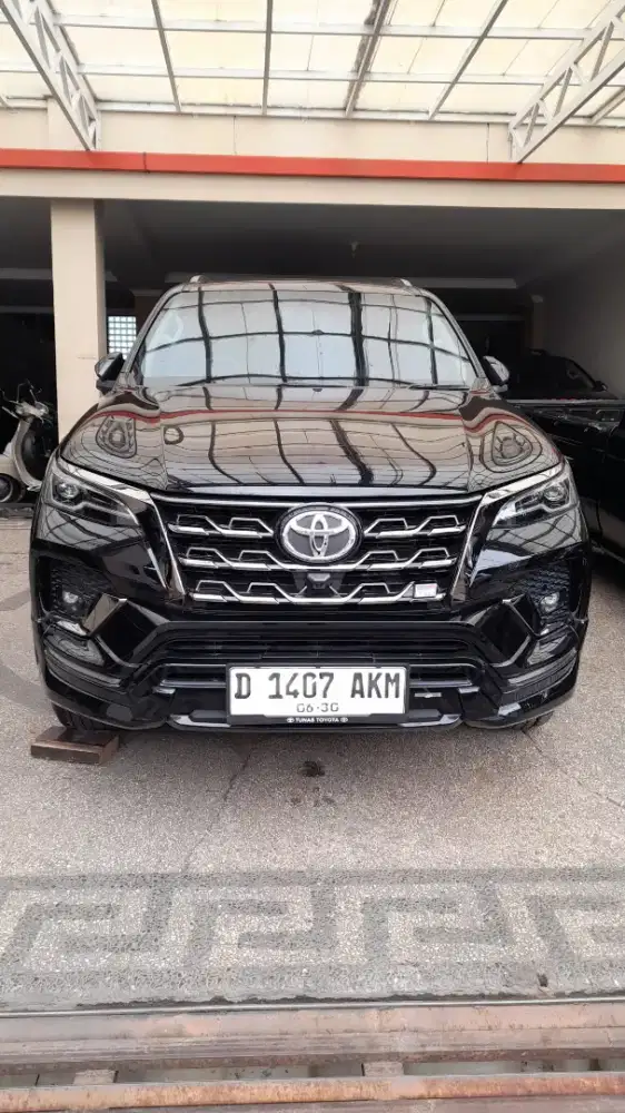 FORTUNER VRZ GR 2.8 AT 2023 | 2024 km.low 35rb istimewa (Dp. 55jt aza)