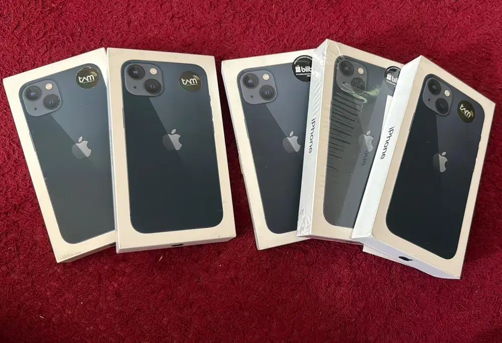 iPhone 13 New Segel Hitam