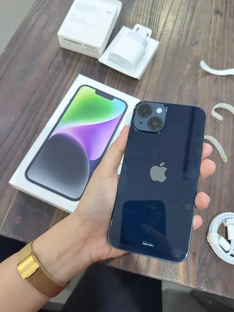 IPHONE 14 128gb GARANSI TAM FREE ADAPTER ORIGINAL STOCK TERBATAS