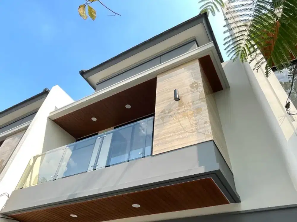 Dekat Jakarta Selatan 2 Lantai Siap Huni