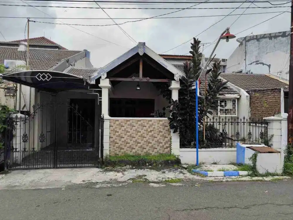 Jual Cepat Rumah Siap Huni Baruk Surabaya Timur Luas 150m2 Harga 1 Milyaran