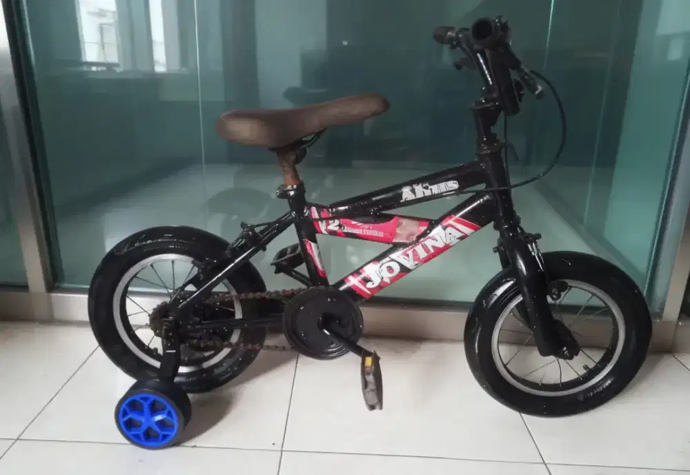 Sepeda anak kecil uk12 bekas