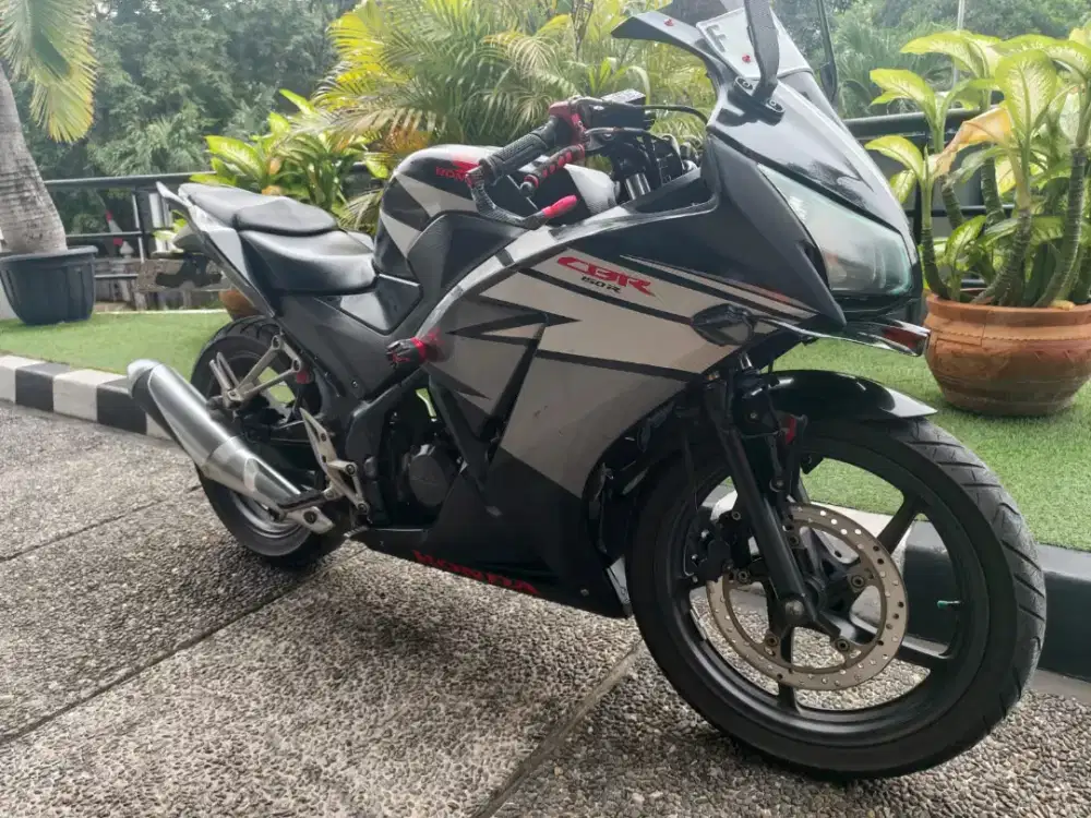Cbr 150r tahun 2015 tt metik