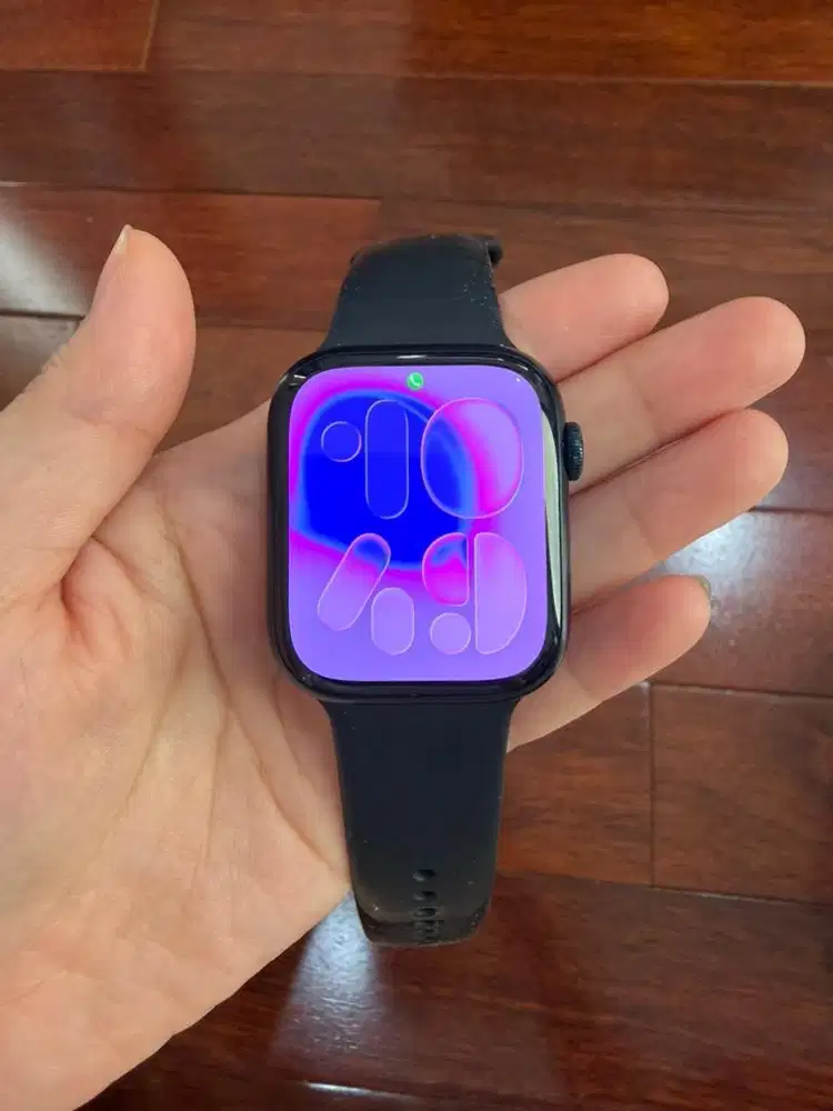 Apple Watch Series 8 45mm – Excellent Condition – Battery Health 84%