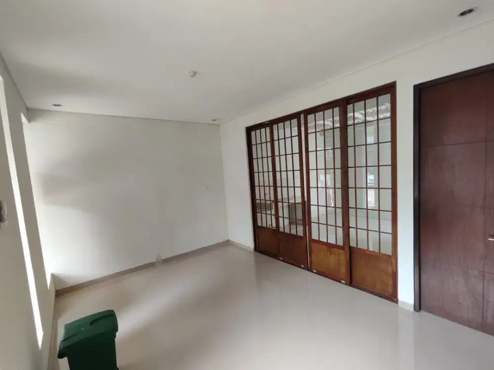 Disewakan shoji land 3 kamar tidur dengan kanopi depan dan belakang