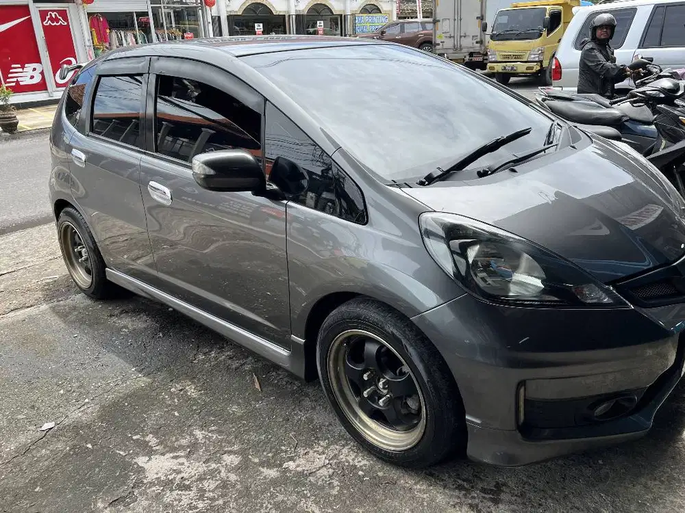 Jual Honda Jazz GE8 1,5 RS AT