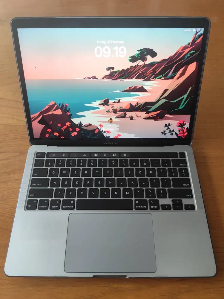 Macbook Pro M1 8/512 13 inc touchbar