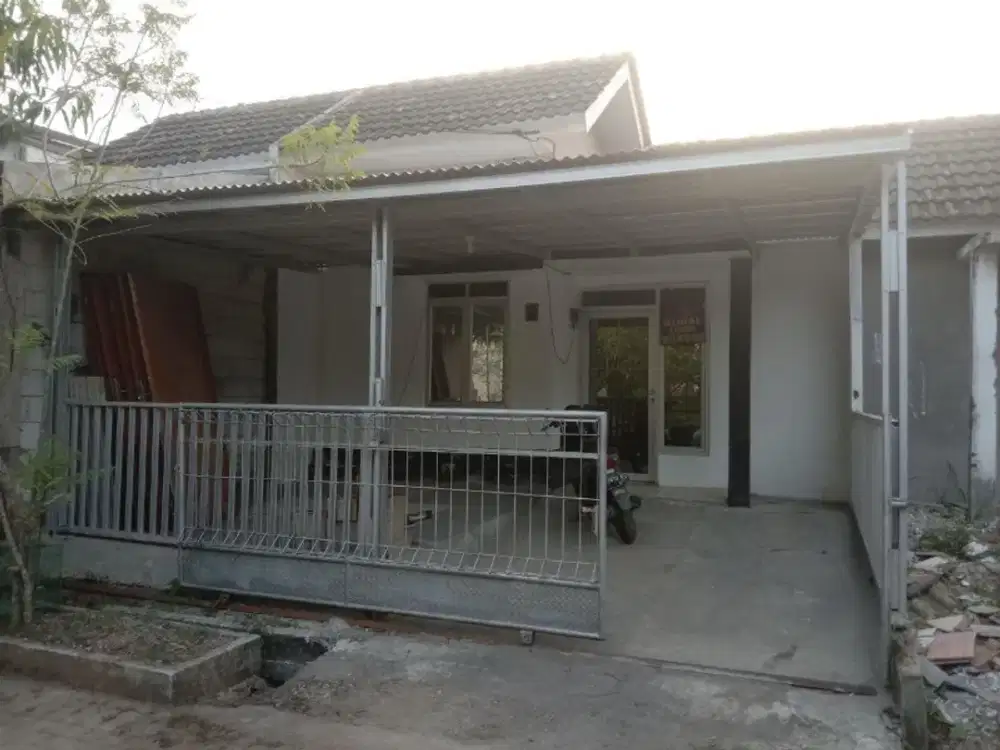 dijual cepat, rumah dalam cluster, hadap taman , cocok untuk investasi