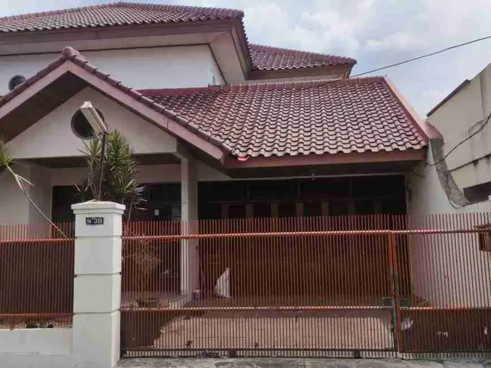 Disewa Rumah di tebet 6 KT