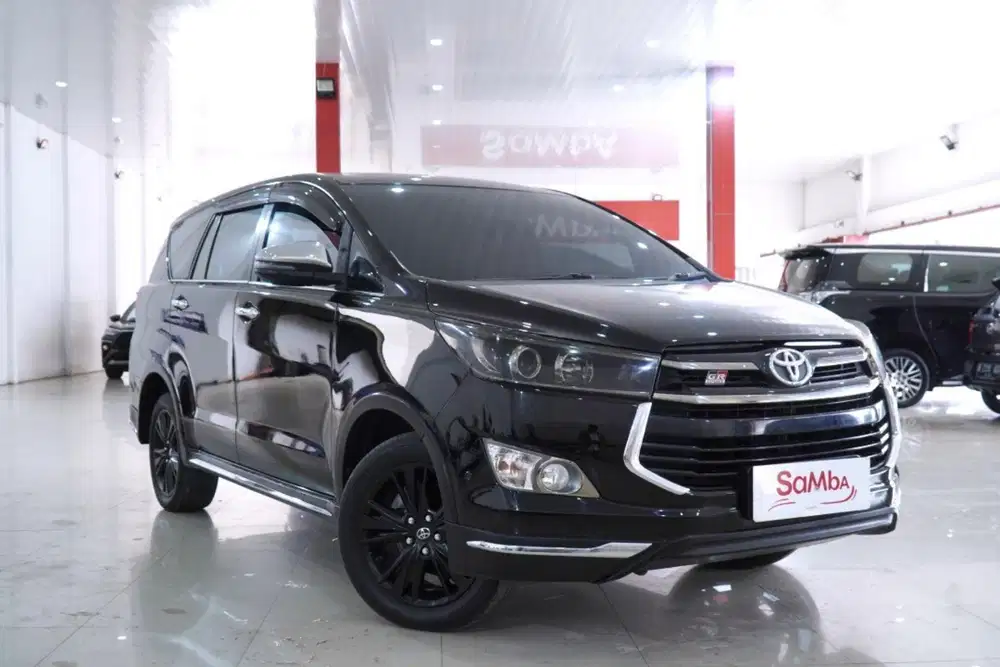 Toyota Innova Venturer 2.0 AT 2019