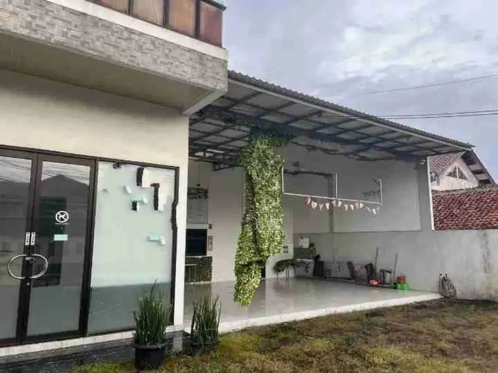 Disewakan atau Dijual Ruko Sangat Strategis dan Murah Dengan Luas Tanah 300m² di Pemda Jatiasih Bekasi Selatan