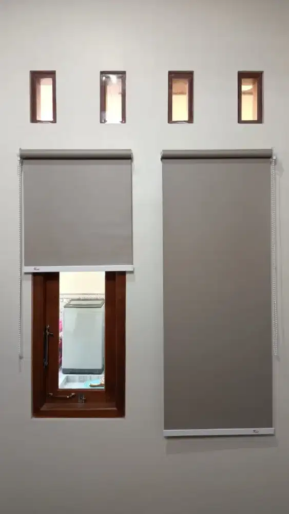 Tirai jendela atau vertical blinds