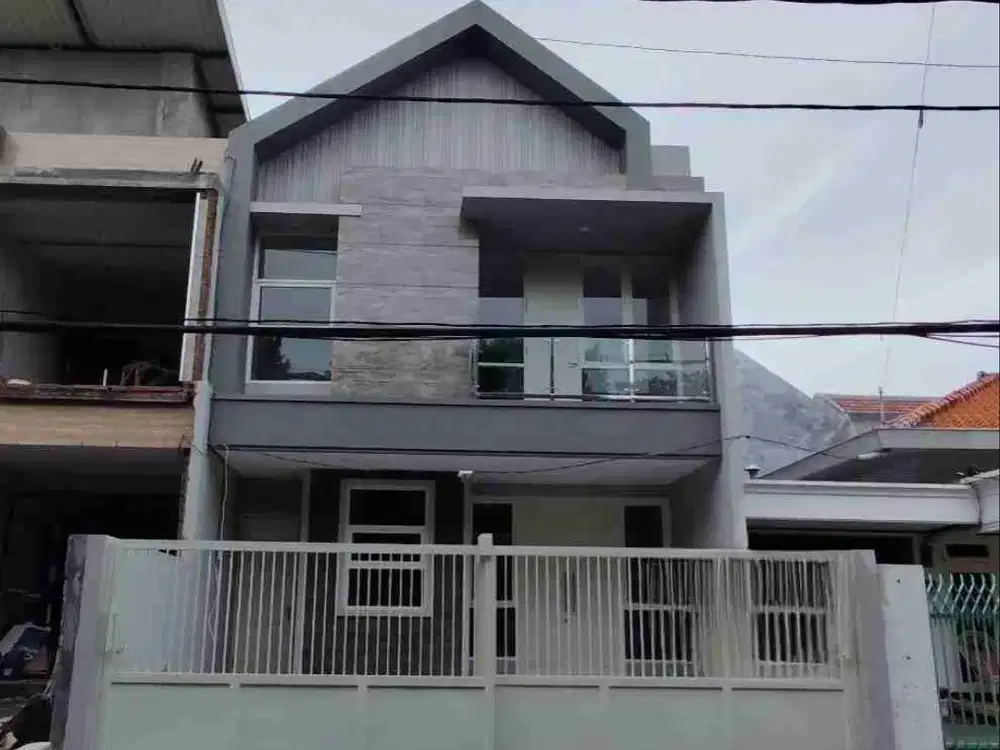 Jual Rumah Baru Manyar Surabaya Timur Luas 140m2 Mewah Siap Huni SHM