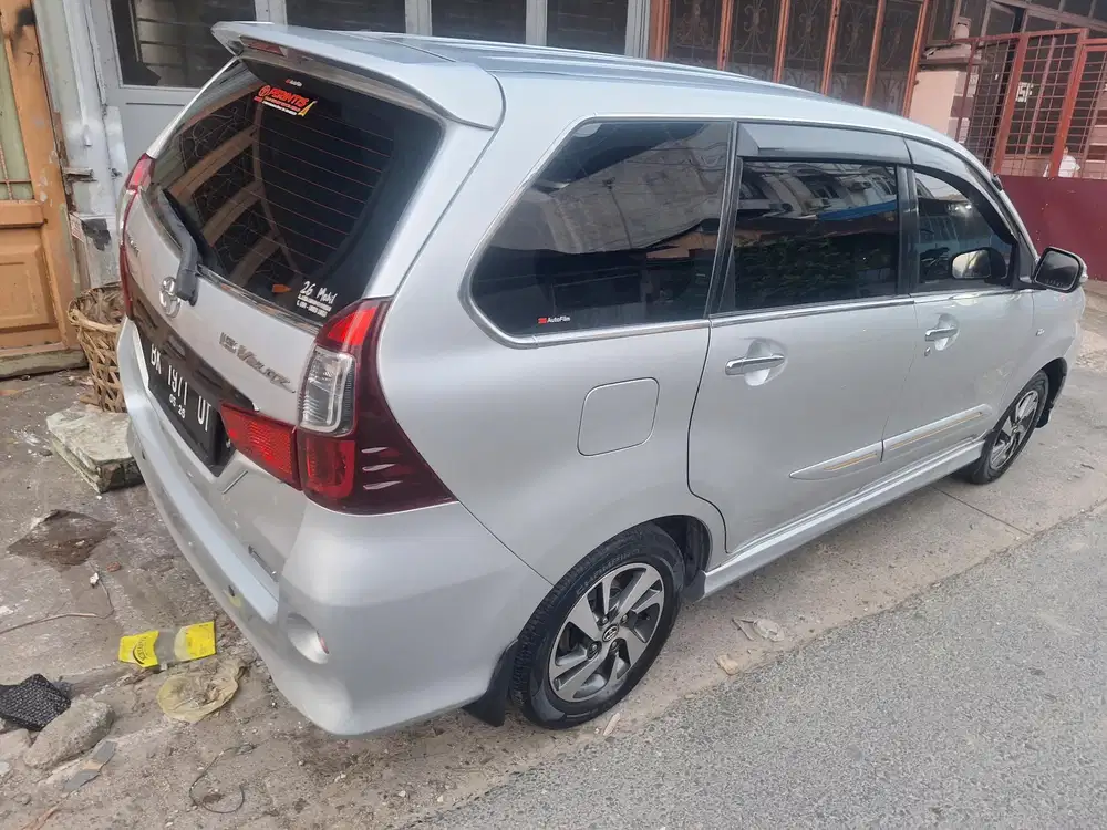 Toyota veloz 1.5 matic 2016