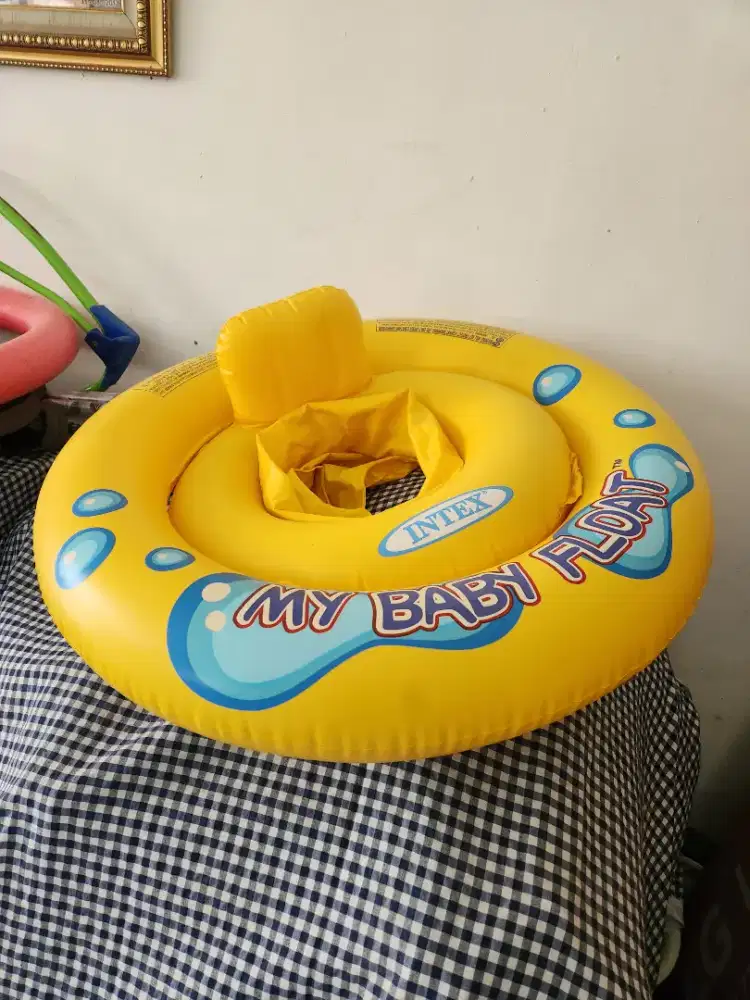 Pelampung berenang anak