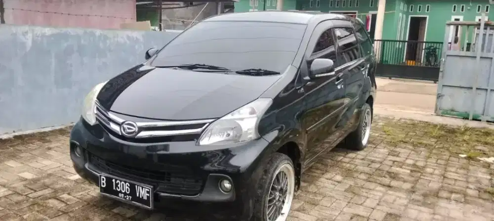 Xenia 2012 pajak on kondisi istimewa tangan 1