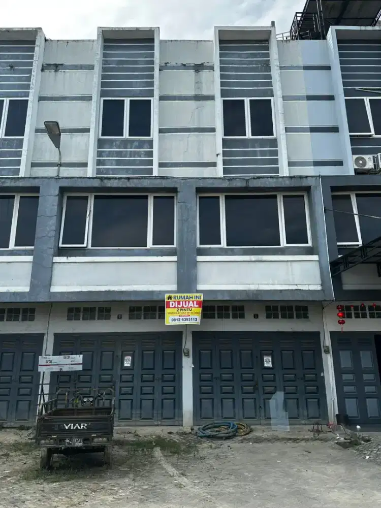 Ruko Brayan Prima Strategis Pinggir jalan besar