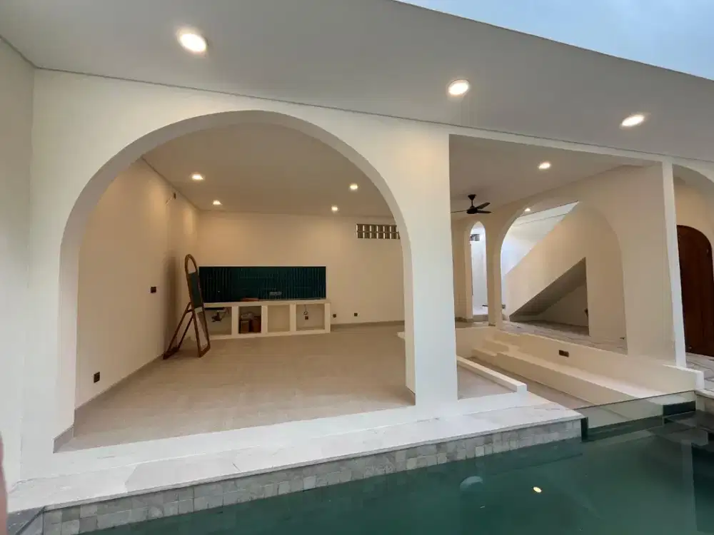 Sisa 2 unit! Vila Kompleks Baru di Canggu Dekat RAW Gym dan 8 Menit ke Pantai Batu Bolong