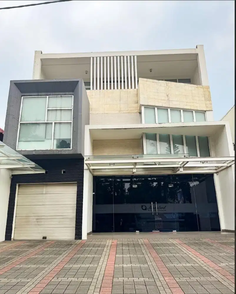 Dijual Bangunan Kantor 3Lantai FullFurnished Di Bsd City