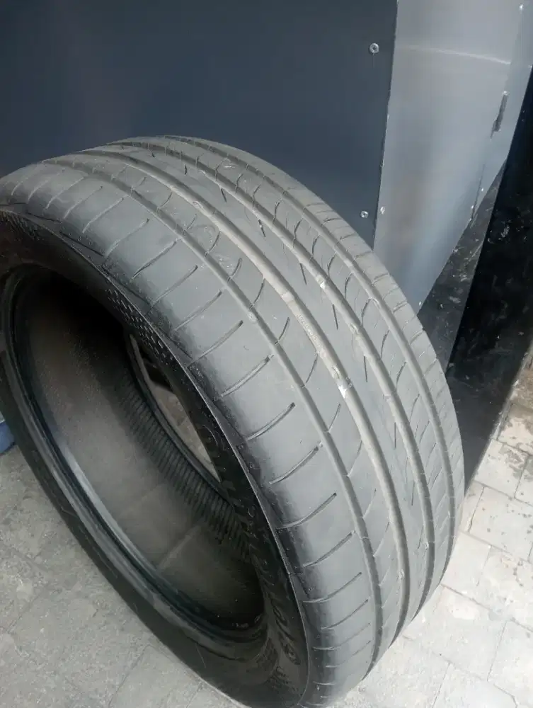 jual cepat ban continental.235.50.18 untukmobil alpard dan sejenisnya