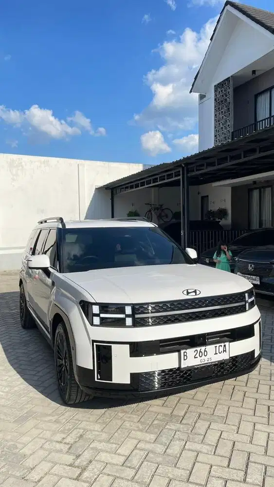 Hyundai Santa Fe Calligraphy Hybrid 2025