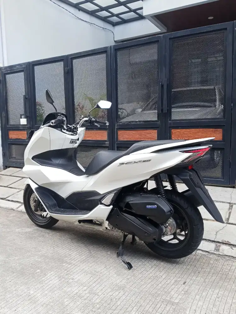 Honda new PCX CBS 160 cc 2024 KM RENDAH