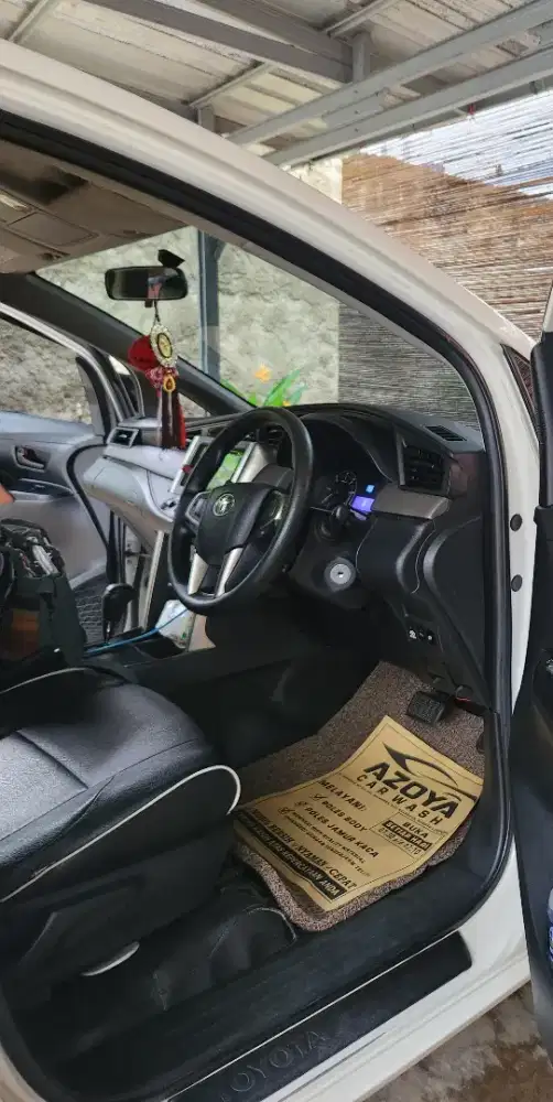 Toyota kijang innova reborn