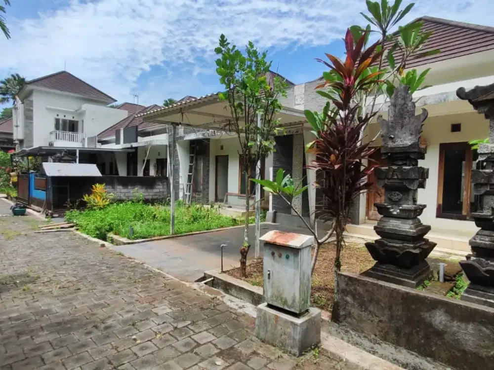 DIJUAL CEPAT – RUMAH MODERN CLUSTER GRIYA LOKA, TABANAN Cocok untuk tempat tinggal nyaman sekaligus investasi di Kota Tabanan.