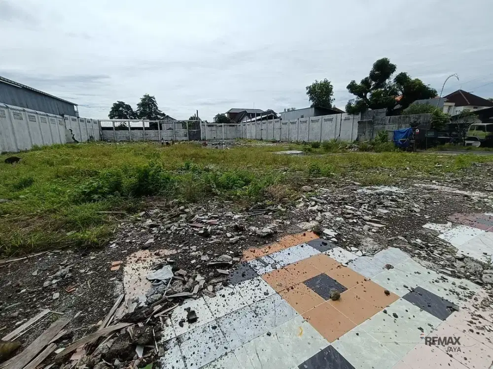 Tanah di Pusat Kota 19.65 Are Dijual, di Ubung