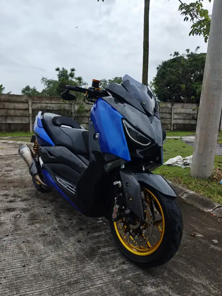 Di jual Xmax 250cc Tahun 2019 Full modif (Nego tipis)