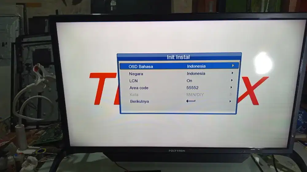 Tv Led Polytron 32 inch + set top box