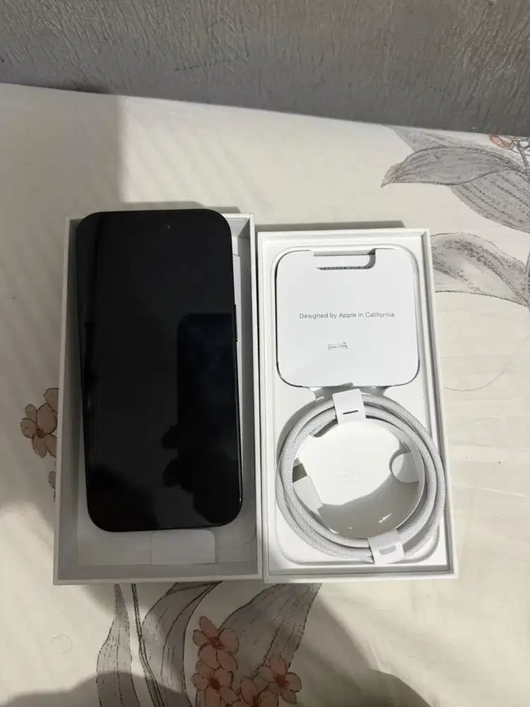 IPHONE 15 Black 256gb