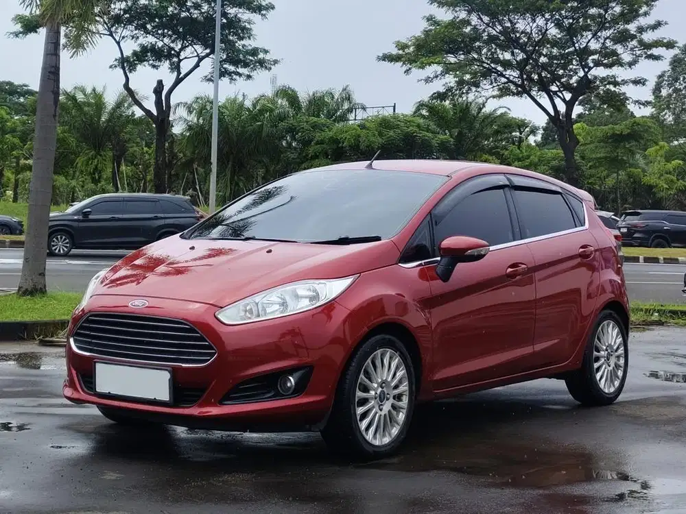 FORD FIESTA 1.5 S AT 2015 last edition bergaransi