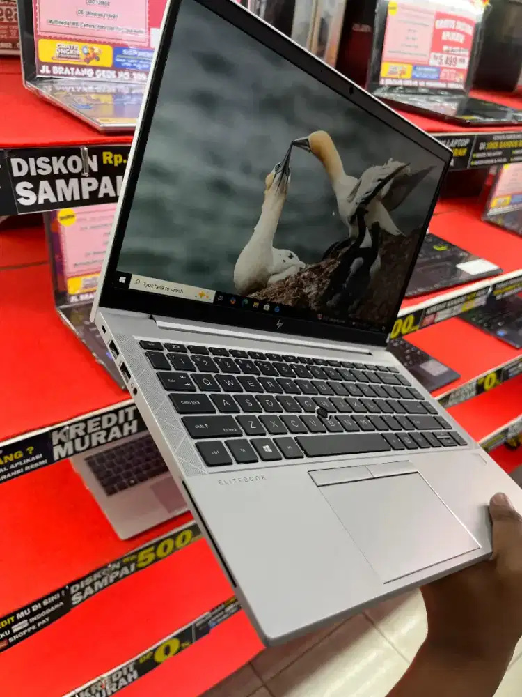 HP  Elitebook 845 Siap untuk editing dan multitasking