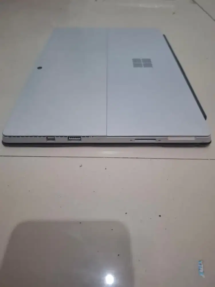 Surface pro 4 - i7 6650u ram 16/512gb