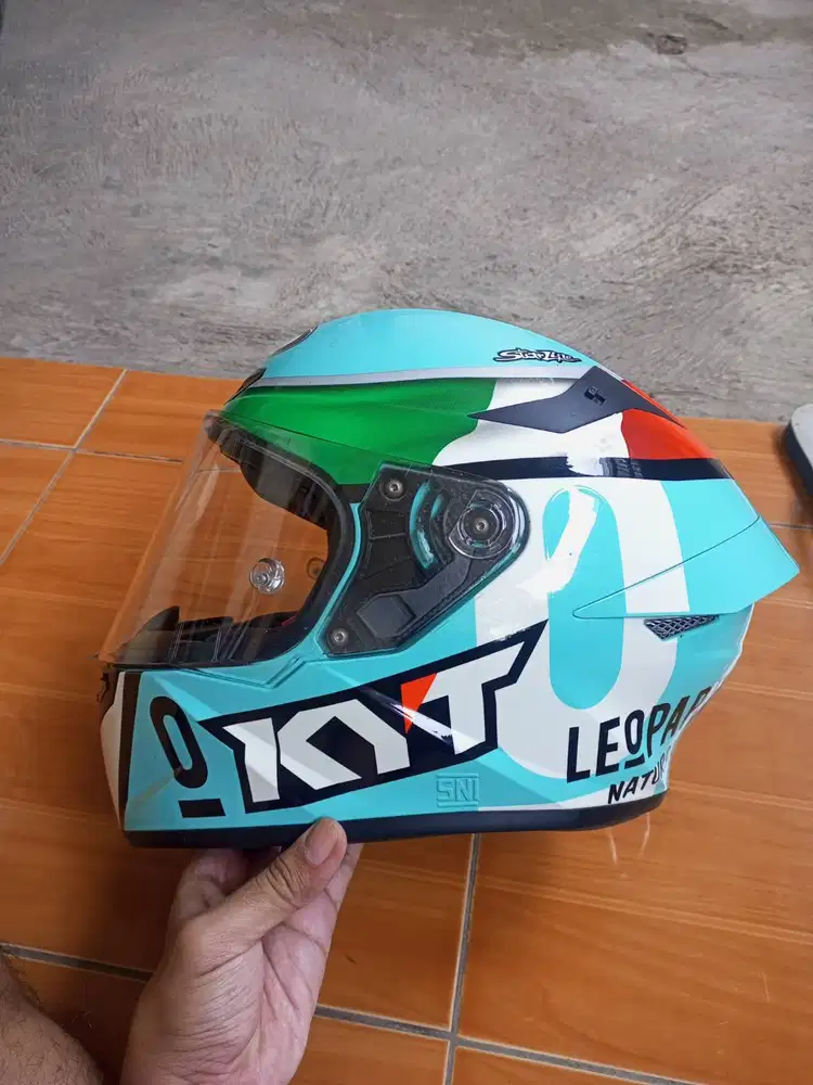 Helm Kyt ttc UK M