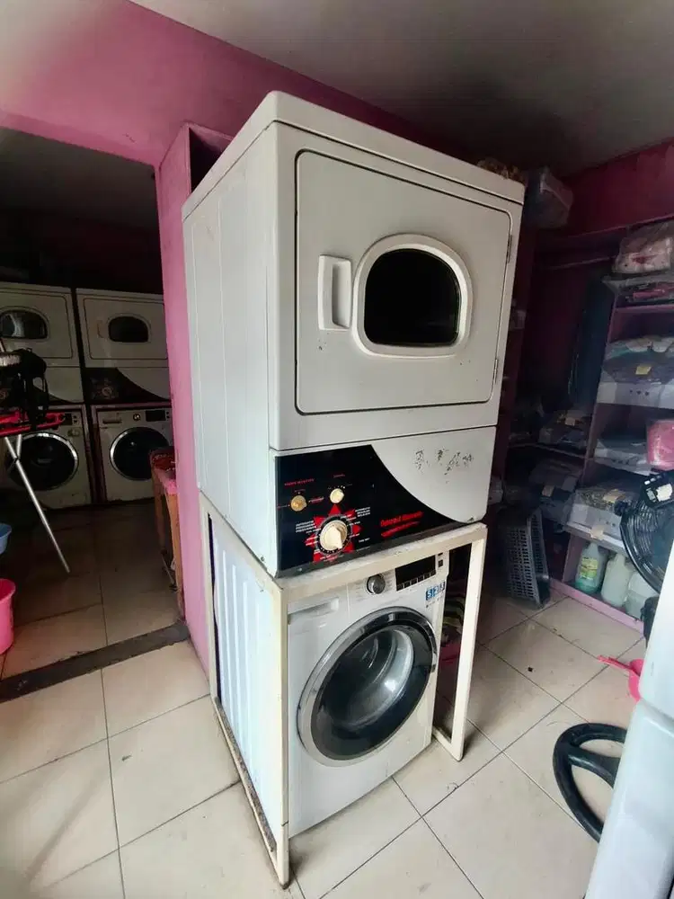 Paket Usaha Laundry Lengkap - 4 mesin cuci + 4 pengering - take all