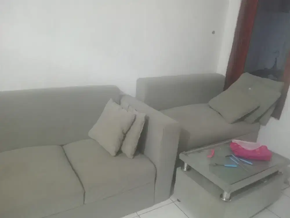Sofa bekas lengkap meja