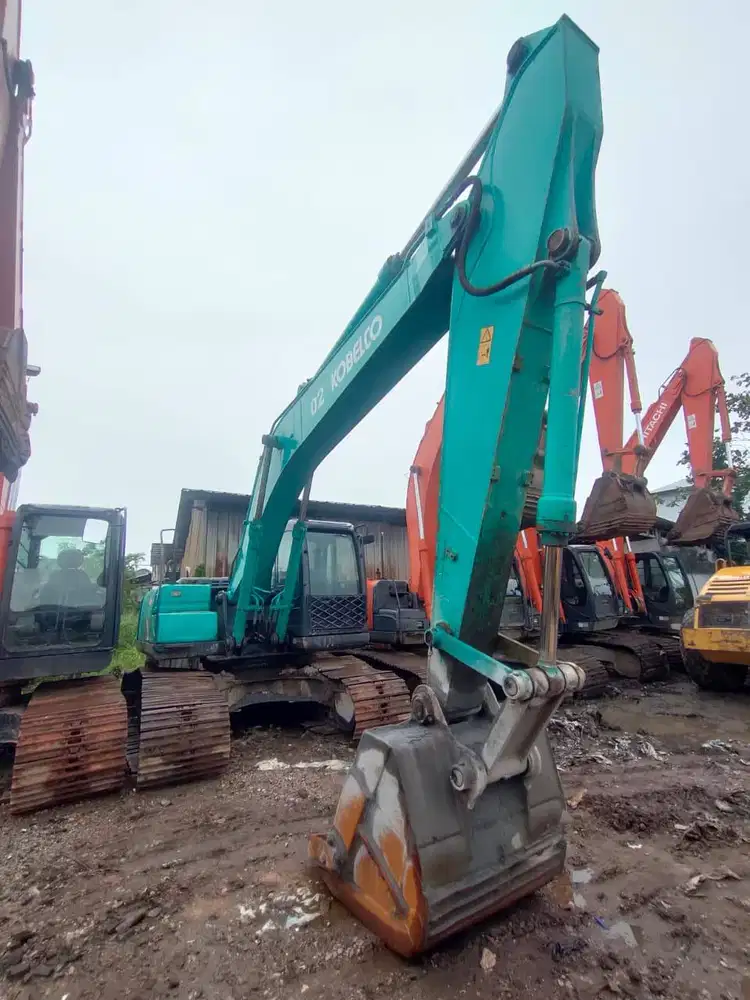 Excavator Kobelco SK200-8 Tahun 2013 Siap Pakai