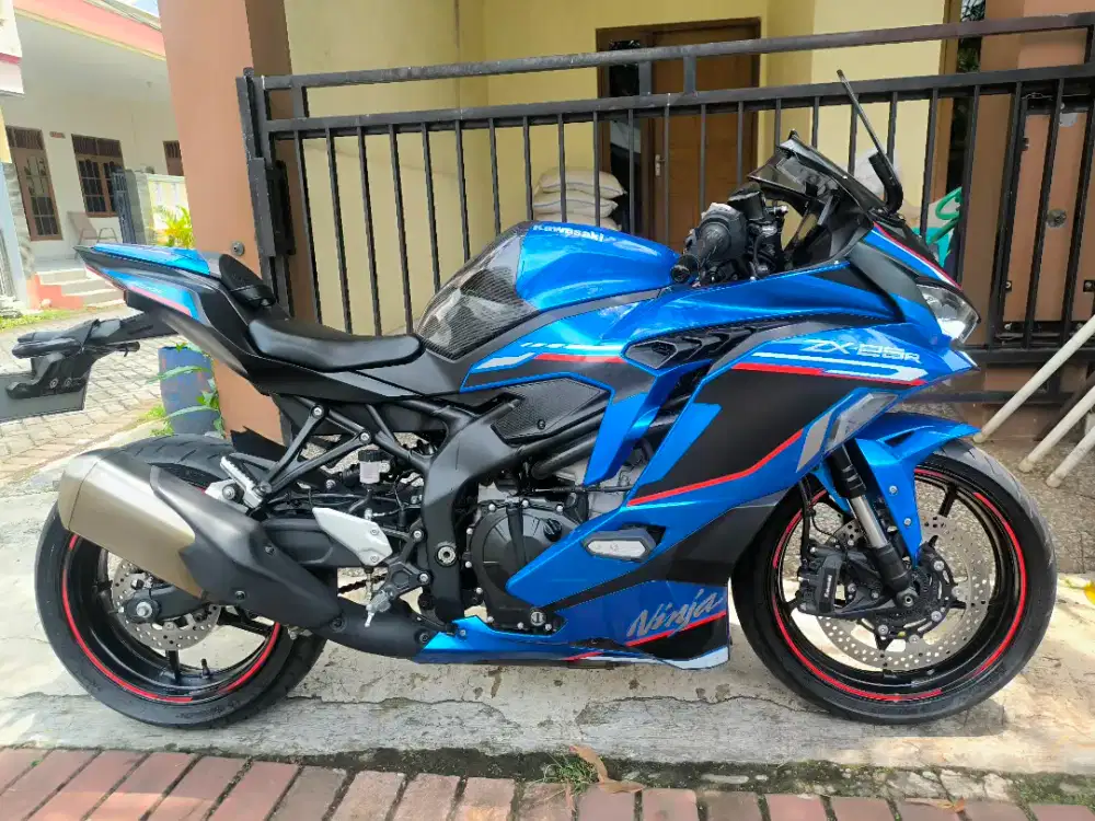 Ninja ZX 4 Silinder 2024 Biru QS ABS SE km900Perak