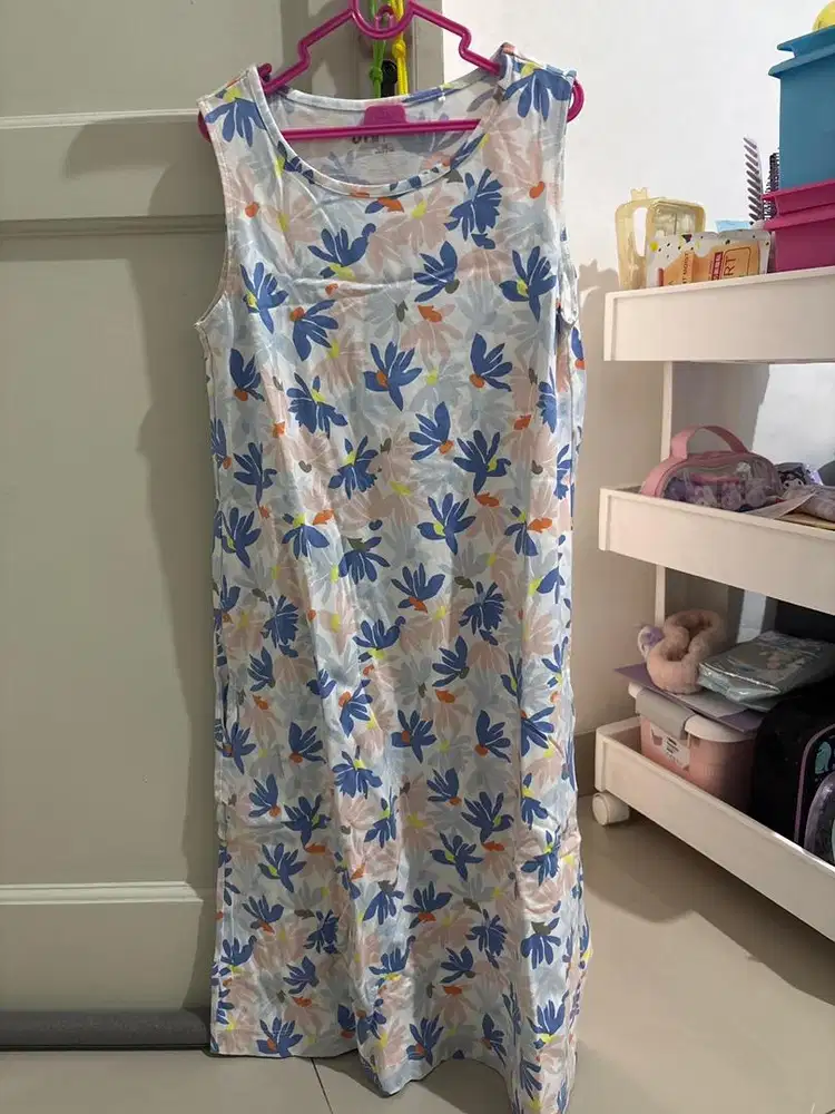 Dress bunga anak uniqlo