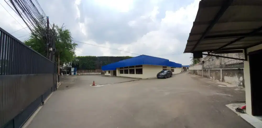 Dijual Tanah Bangunan Jalan Raya di TB Simatupang Pasar Rebo Jakarta